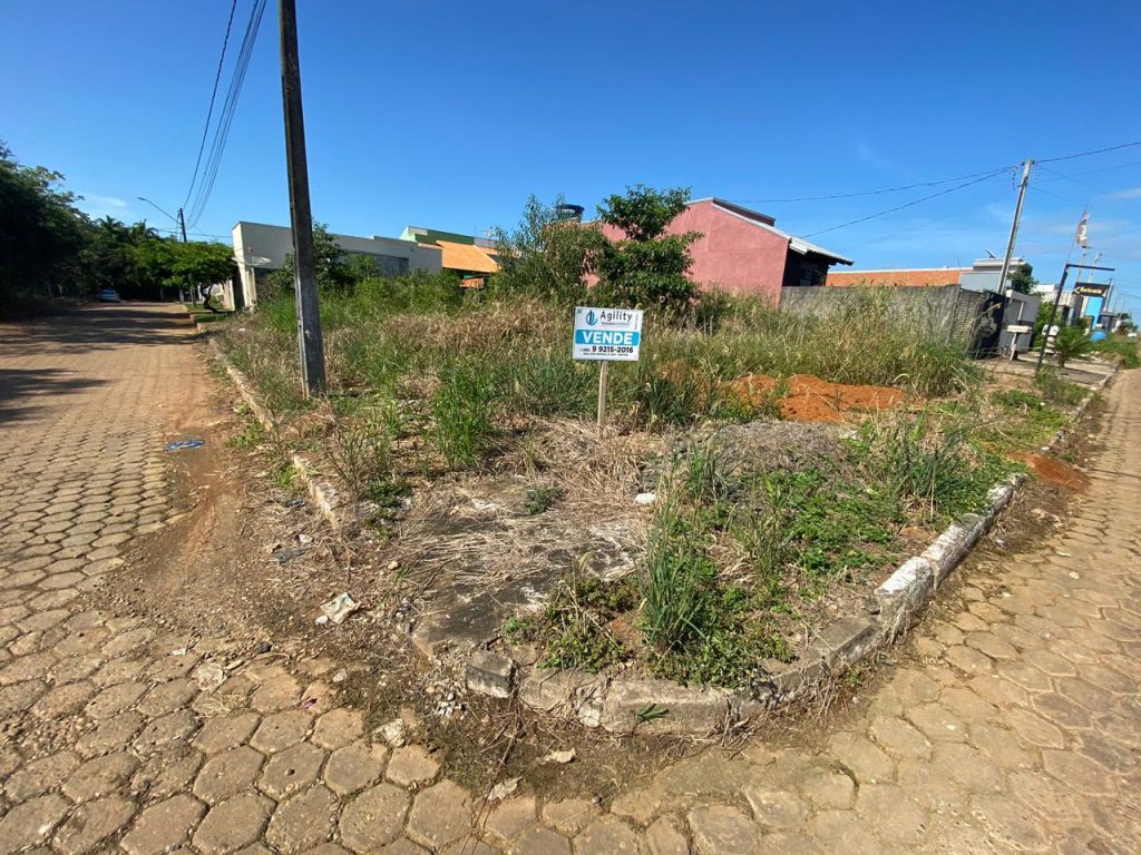 TERRENO DE ESQUINA – SAVANA PARK-JARU-RO