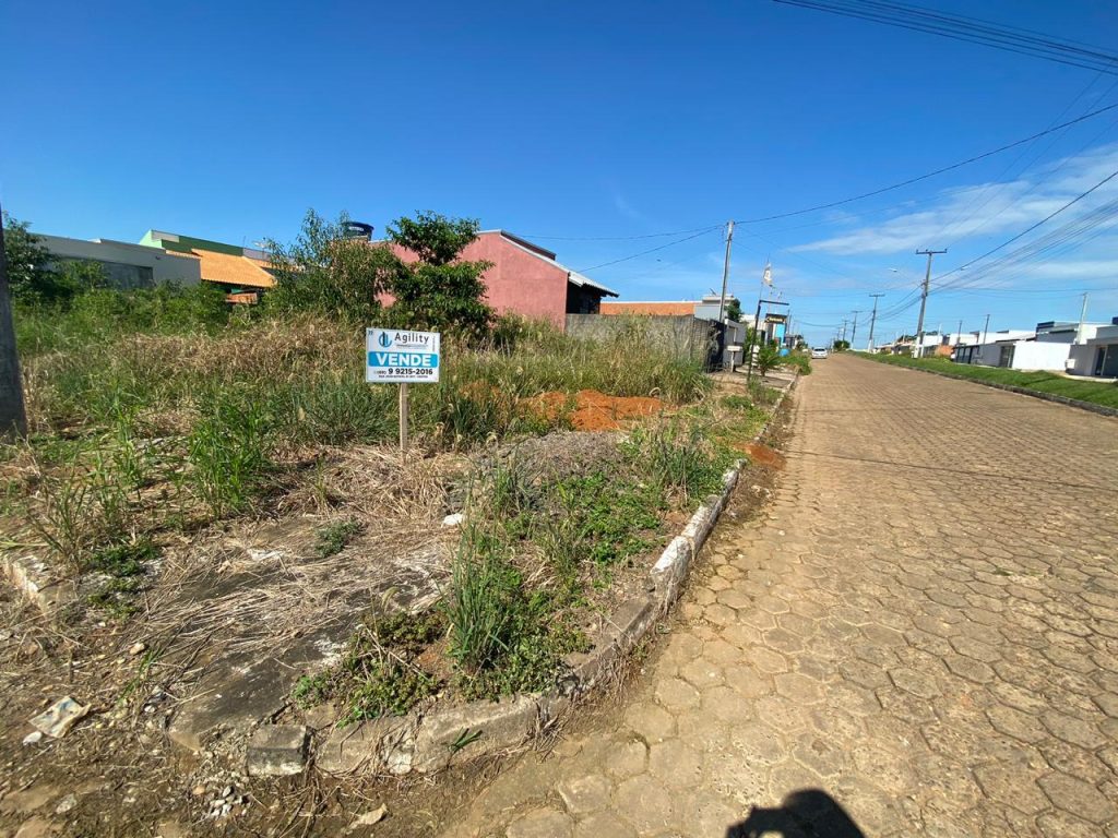 TERRENO DE ESQUINA – SAVANA PARK-JARU-RO