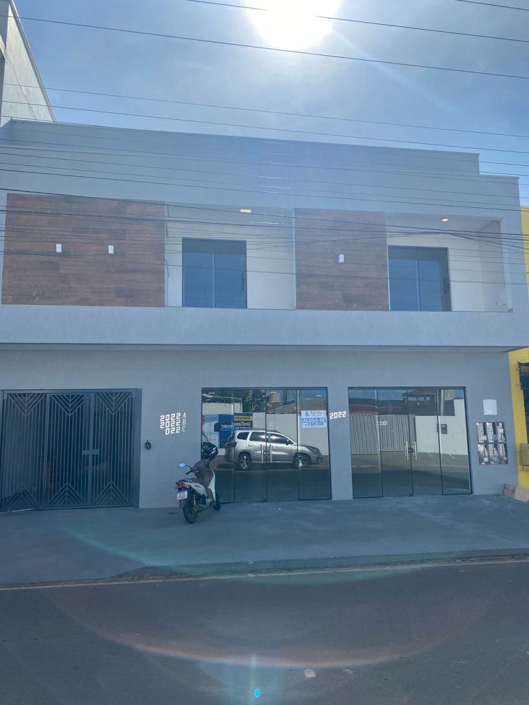 ALUGA-SE APARTAMENTOS NA AV. RIO BRANCO