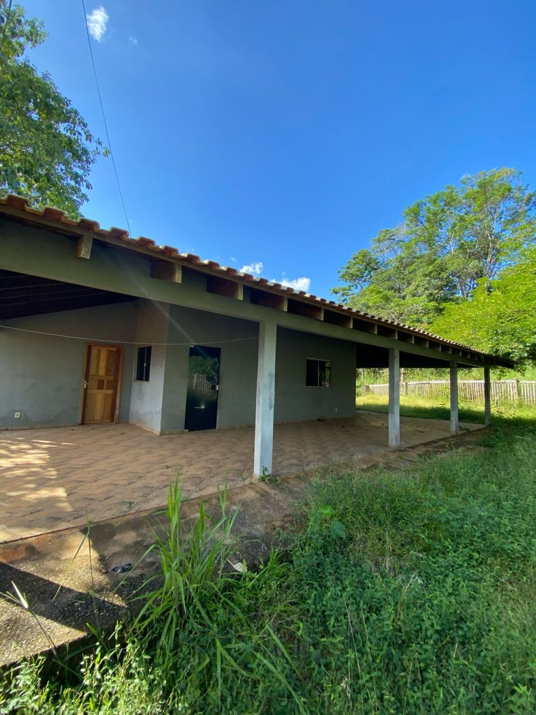 VENDE-SE CHÁCARA URBANA NA RUA ALUÍZIO RAMALHO, SETOR 01/A – JARU/RO