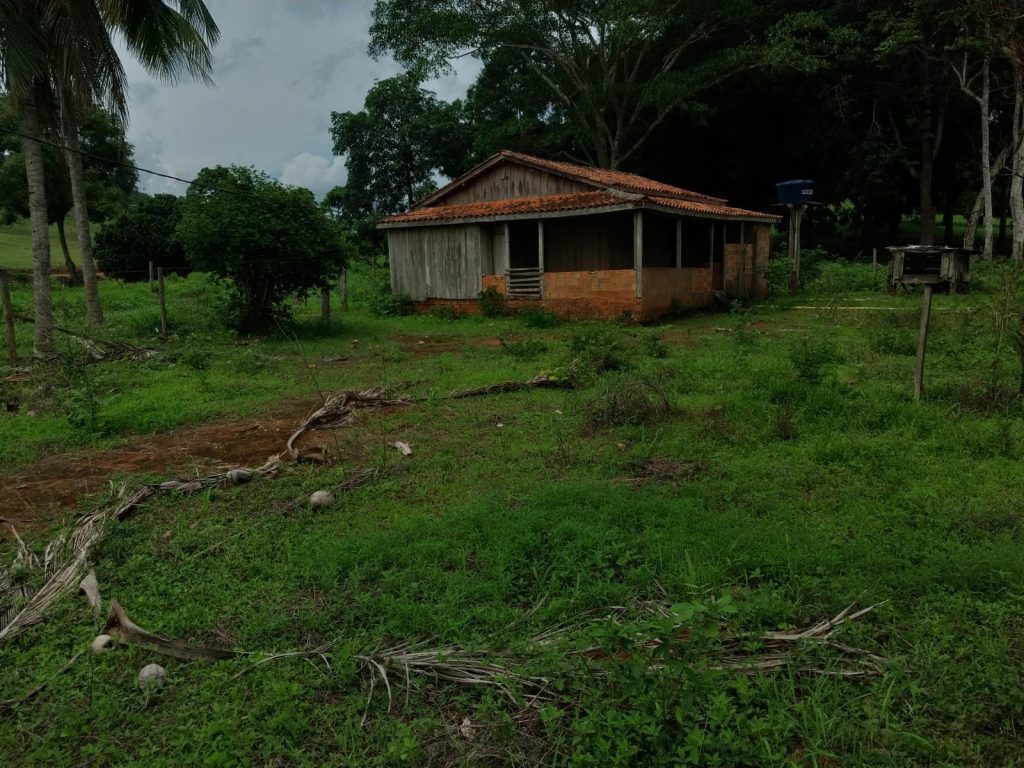 VENDE-SE SÍTIO EM JARU/RO