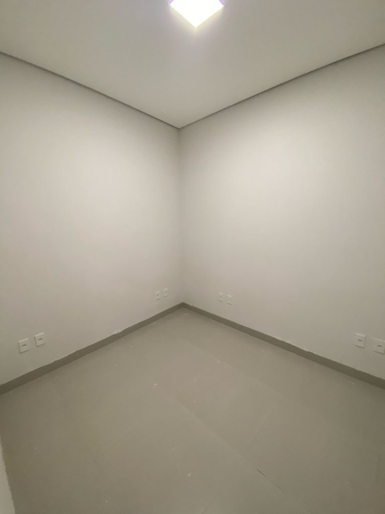 ALUGA-SE PONTO COMERCIAL NA AV. RIO BRANCO – JARU/RO