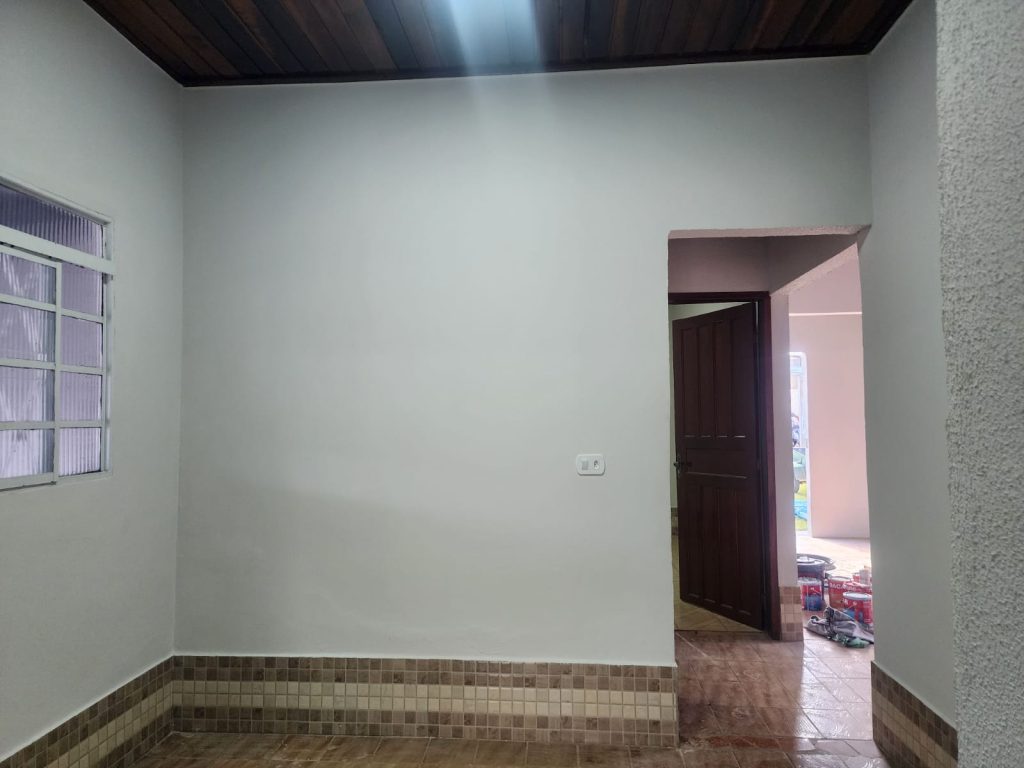 VENDE-SE OU ALUGA-SE CASA ESCRITURADA! NO SETOR 07, RUA MARECHAL RONDON – JARU/RO