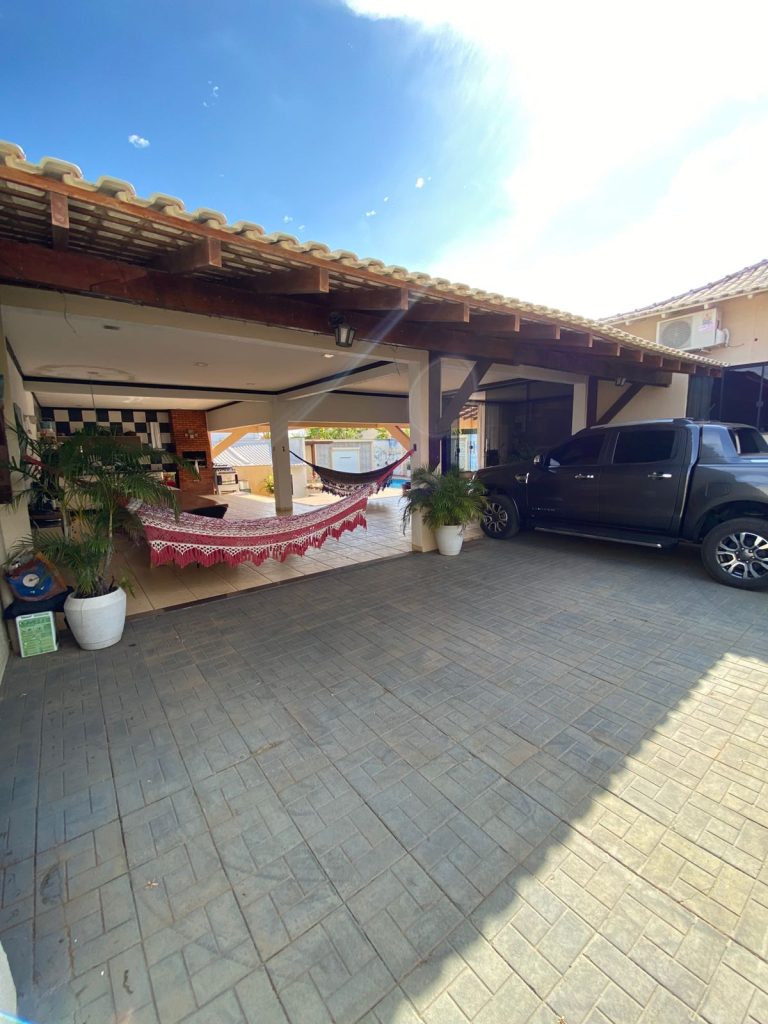 VENDE-SE CASA ESCRITURADA NA RUA PLÁCIDO DE CASTRO, SETOR 02 – JARU/RO