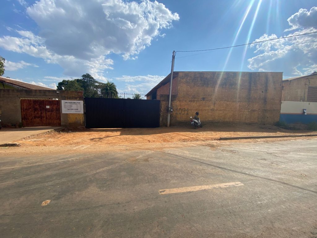 VENDE-SE GALPÃO ESCRITURADO! RUA CEARÁ, SETOR 03 – JARU/RO