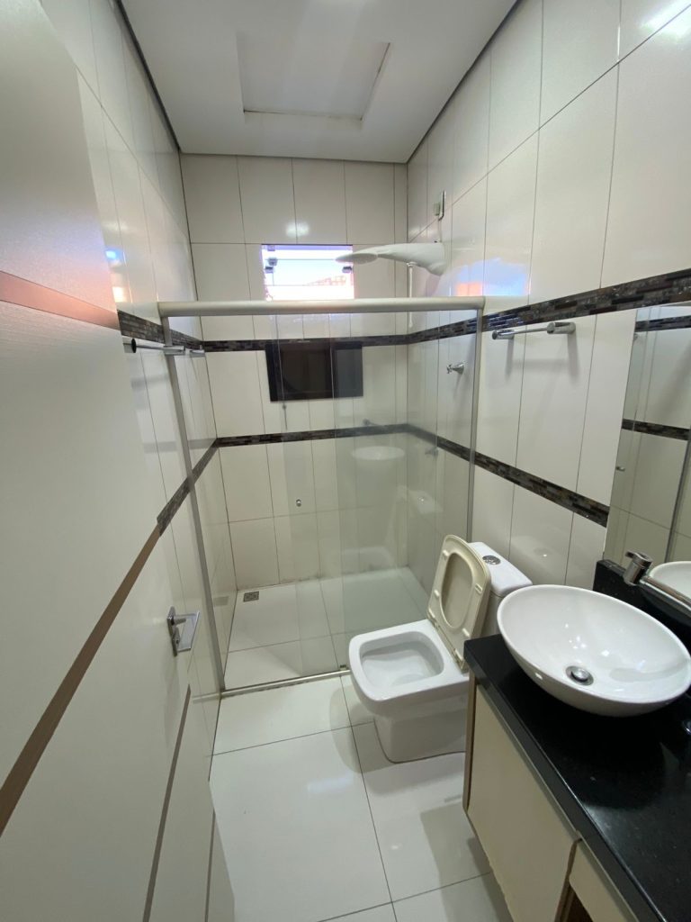 ALUGASE-SE CASA! NA AV. DOM PEDRO I, SETOR 05 – JARU/RO