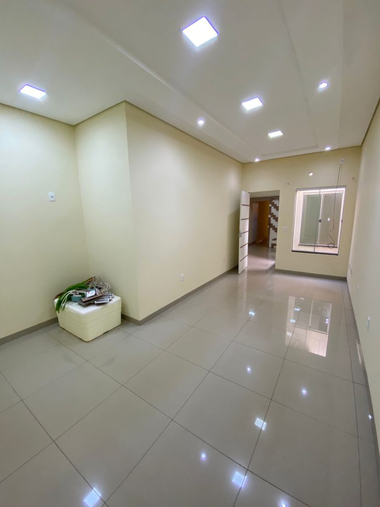 ALUGASE-SE CASA! NA AV. DOM PEDRO I, SETOR 05 – JARU/RO