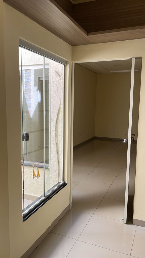 ALUGASE-SE CASA! NA AV. DOM PEDRO I, SETOR 05 – JARU/RO