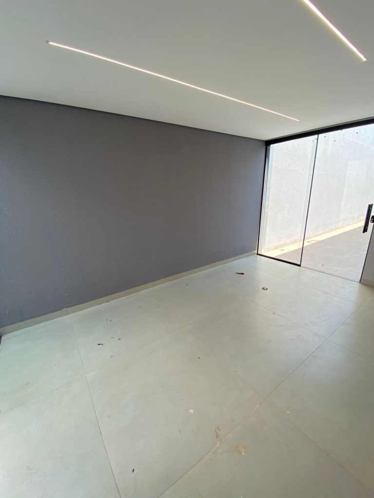 CASA ESCRITURADA Á VENDA! NA RUA MAMORÉ, SETOR 02, 1027 – JARU/RO CASA ESCRITURADA Á VENDA! NA RUA MAMORÉ, SETOR 02, 1027 – JARU/RO