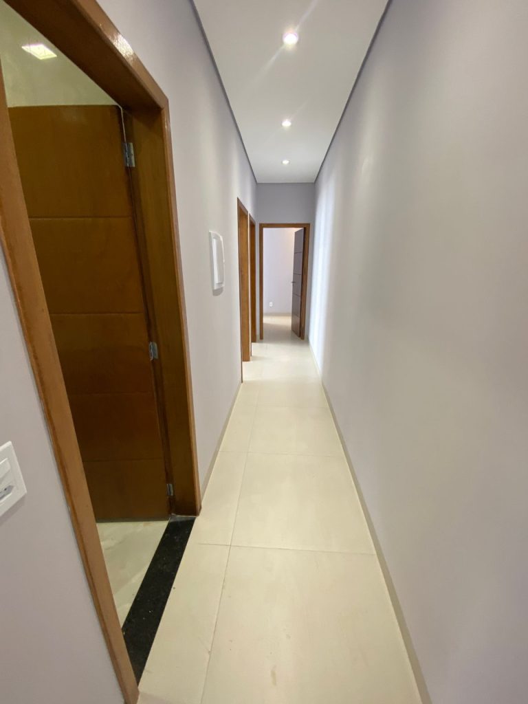 CASA ESCRITURADA Á VENDA! NA RUA MAMORÉ, SETOR 02, 1027 – JARU/RO CASA ESCRITURADA Á VENDA! NA RUA MAMORÉ, SETOR 02, 1027 – JARU/RO