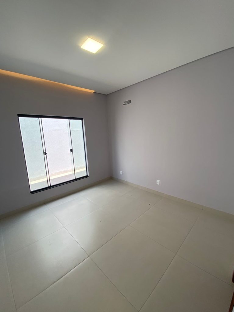 CASA ESCRITURADA Á VENDA! NA RUA MAMORÉ, SETOR 02, 1027 – JARU/RO CASA ESCRITURADA Á VENDA! NA RUA MAMORÉ, SETOR 02, 1027 – JARU/RO