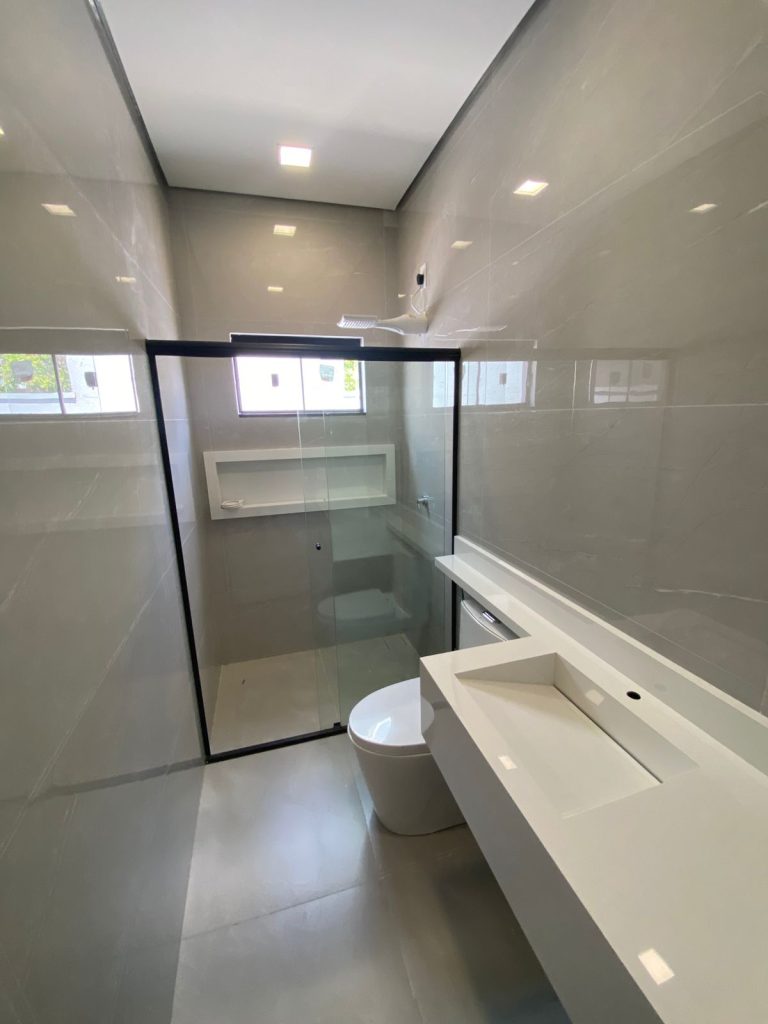 CASA ESCRITURADA Á VENDA! NA RUA MAMORÉ, SETOR 02, 1027 – JARU/RO CASA ESCRITURADA Á VENDA! NA RUA MAMORÉ, SETOR 02, 1027 – JARU/RO