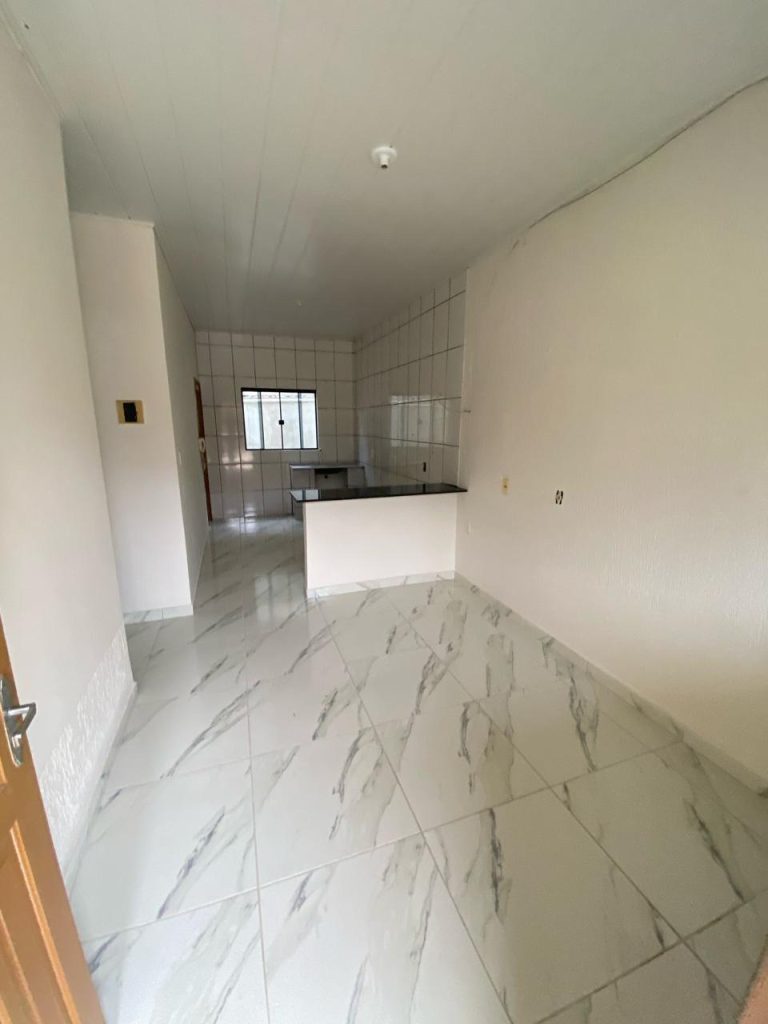 ALUGA-SE APARTAMENTO NA AV. TIRADENTES, SETOR 02 – JARU/RO