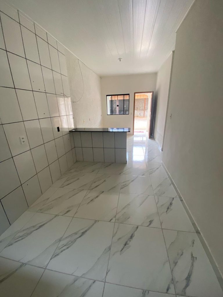 ALUGA-SE APARTAMENTO NA AV. TIRADENTES, SETOR 02 – JARU/RO