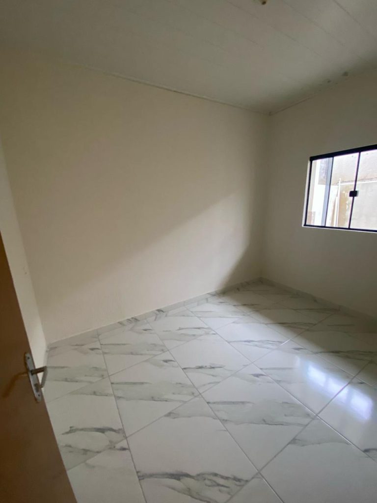 ALUGA-SE APARTAMENTO NA AV. TIRADENTES, SETOR 02 – JARU/RO