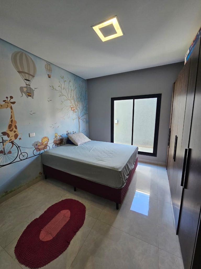 VENDE-SE CASA ESCRITURADA NA RUA YPÊ, SETOR 1/A – JARU/RO