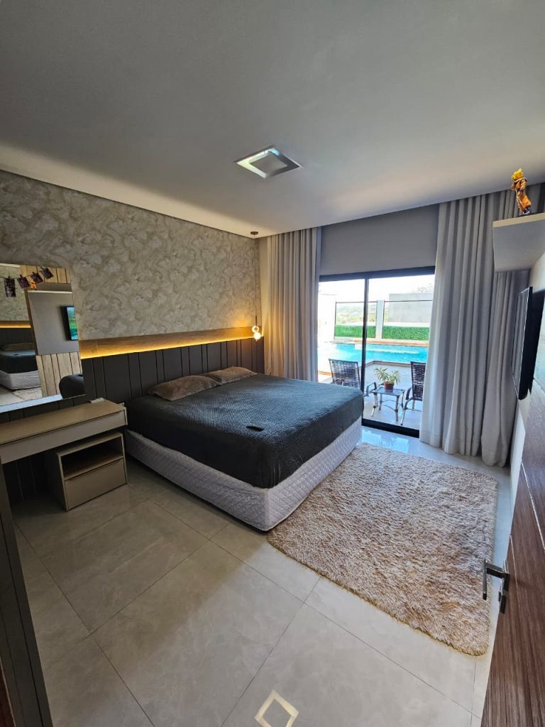 VENDE-SE CASA ESCRITURADA NA RUA YPÊ, SETOR 1/A – JARU/RO