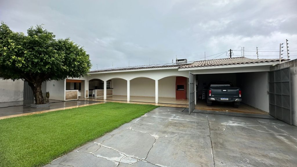 VENDE-SE TERRENO NA RUA BELO HORIZONTE, SETOR 01 – JARU/RO