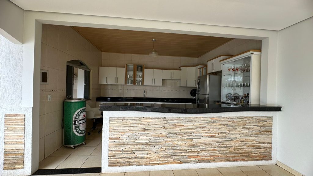 VENDE-SE TERRENO NA RUA BELO HORIZONTE, SETOR 01 – JARU/RO