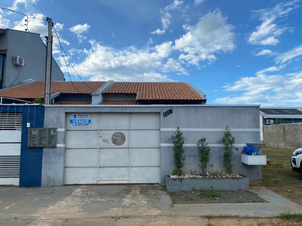 CASA Á VENDA ESCRITURADA NO SAVANA PARK – JARU/RO