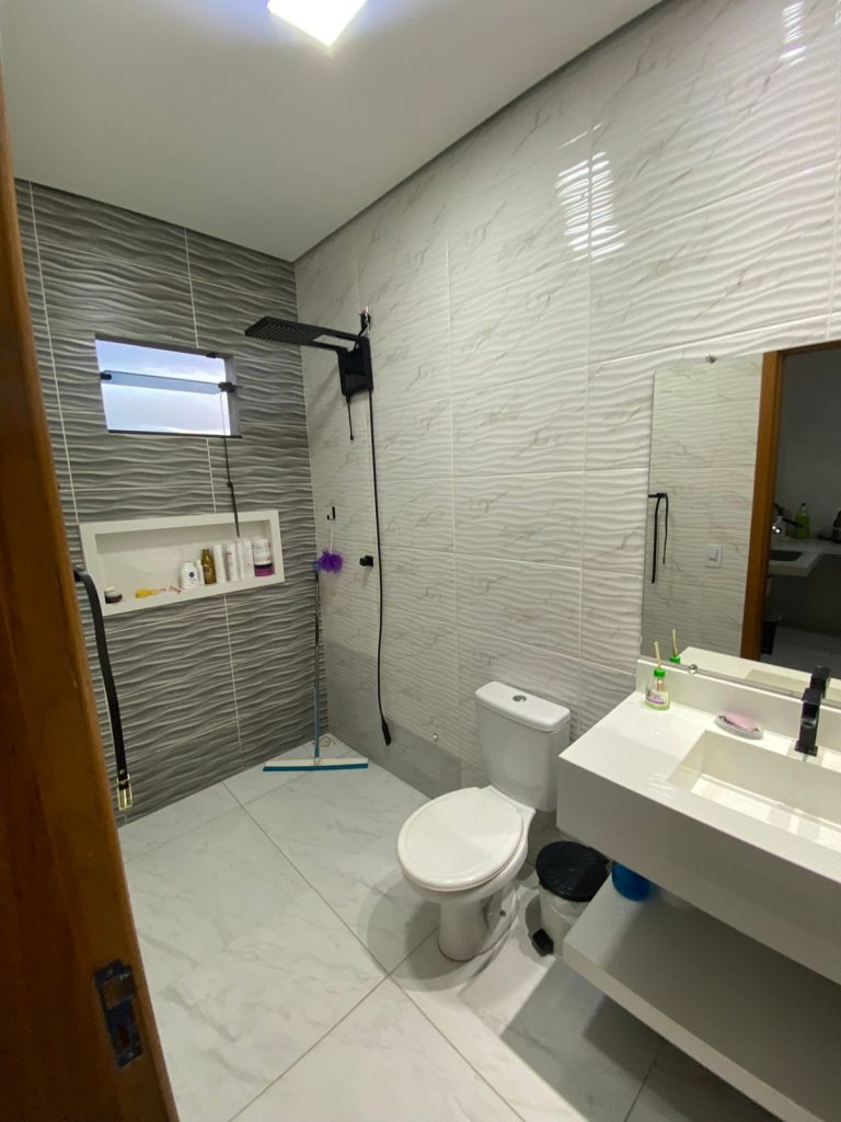 CASA Á VENDA ESCRITURADA NO SAVANA PARK – JARU/RO