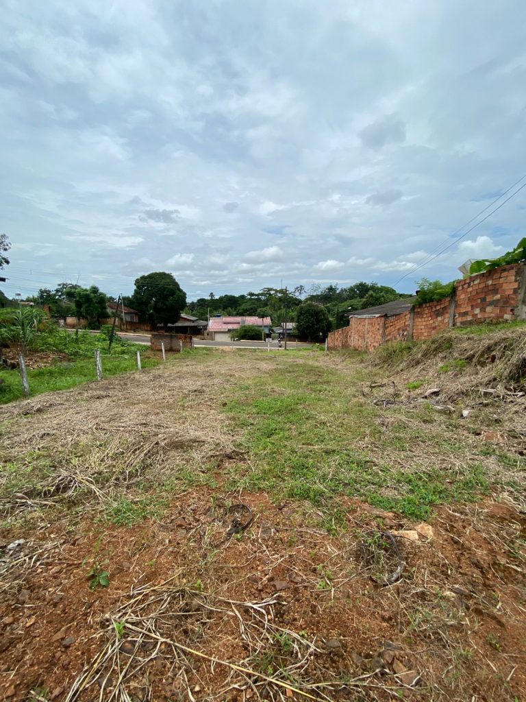 TERRENO À VENDA NA RUA PIAUÍ – JARU/RO