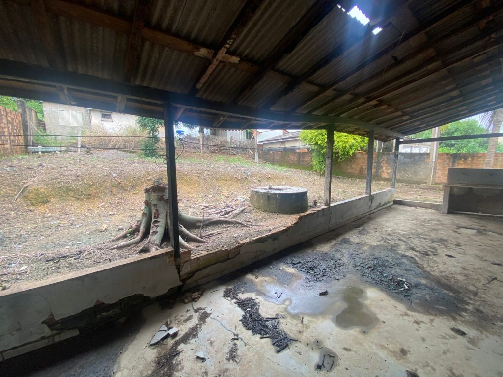 VENDE-SE TERRENO NA RUA RAIMUNDO CATANHEDE, SETOR 01 – JARU/RO