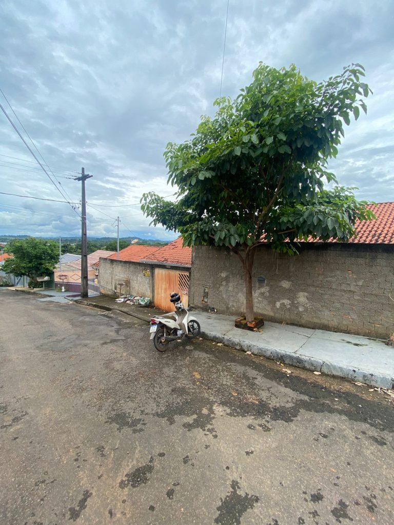 VENDE-SE CASA NA RUA OTACILIO GONÇALVES, LUZIA ABRANCHES – JARU/RO