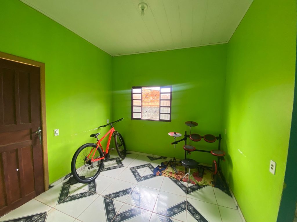 CASA A VENDA NA RUA PROFO HENRIQUE, SETOR 03 – THEOBROMA/RO