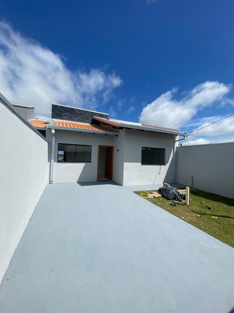 VENDE-SE NA RUA AFONSO JOSÉ, SETOR 07 – JARU/RO