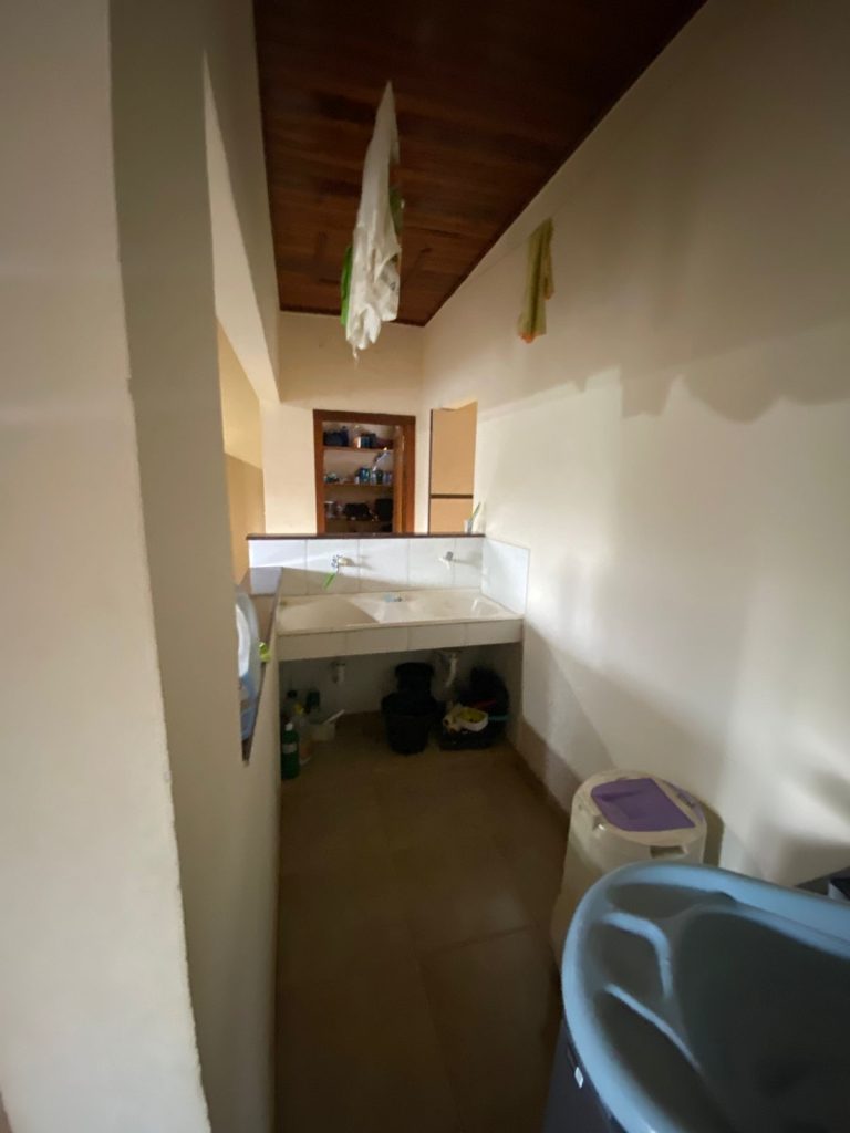 CASA A VENDA NA RUA MATO GROSSO, SETOR 02 – JARU/RO