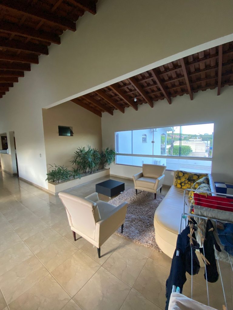 CASA A VENDA NA RUA MATO GROSSO, SETOR 02 – JARU/RO