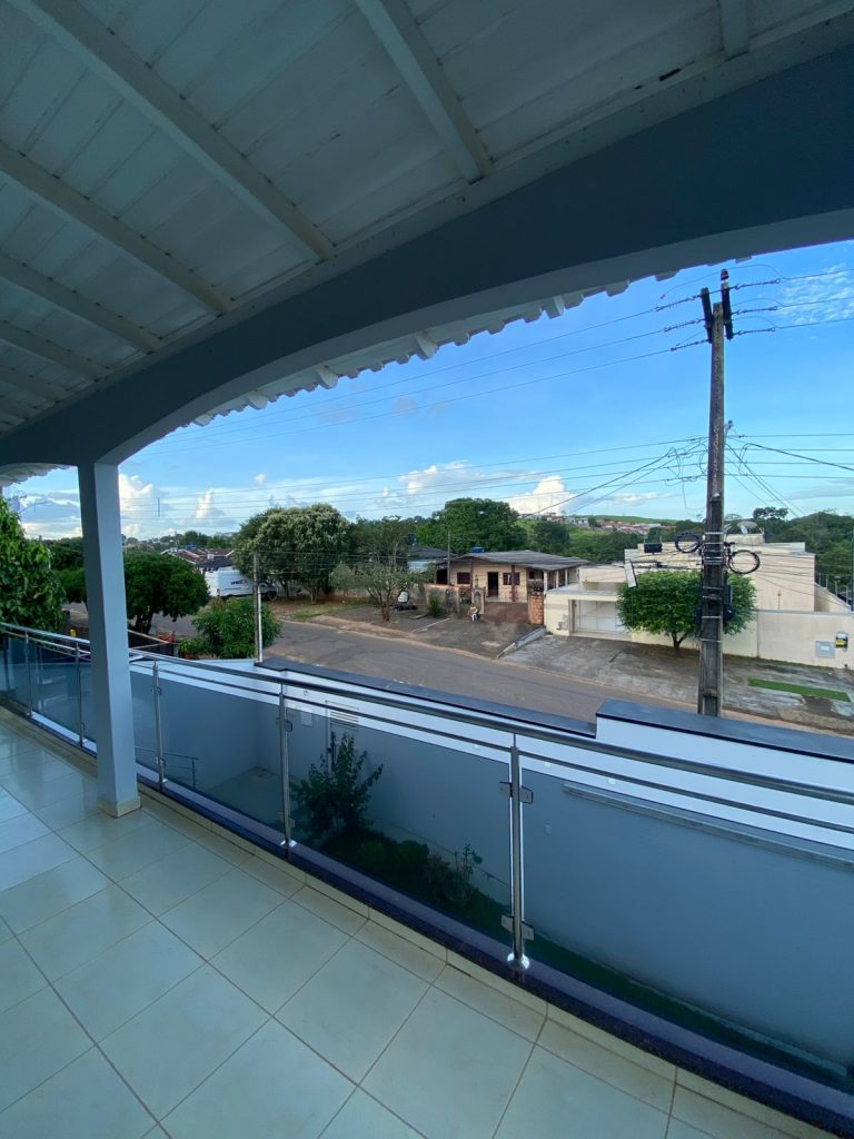 CASA A VENDA NA RUA MATO GROSSO, SETOR 02 – JARU/RO