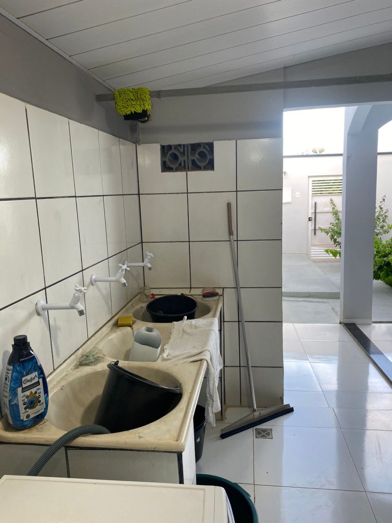 CASA A VENDA NA RUA MATO GROSSO, SETOR 02 – JARU/RO