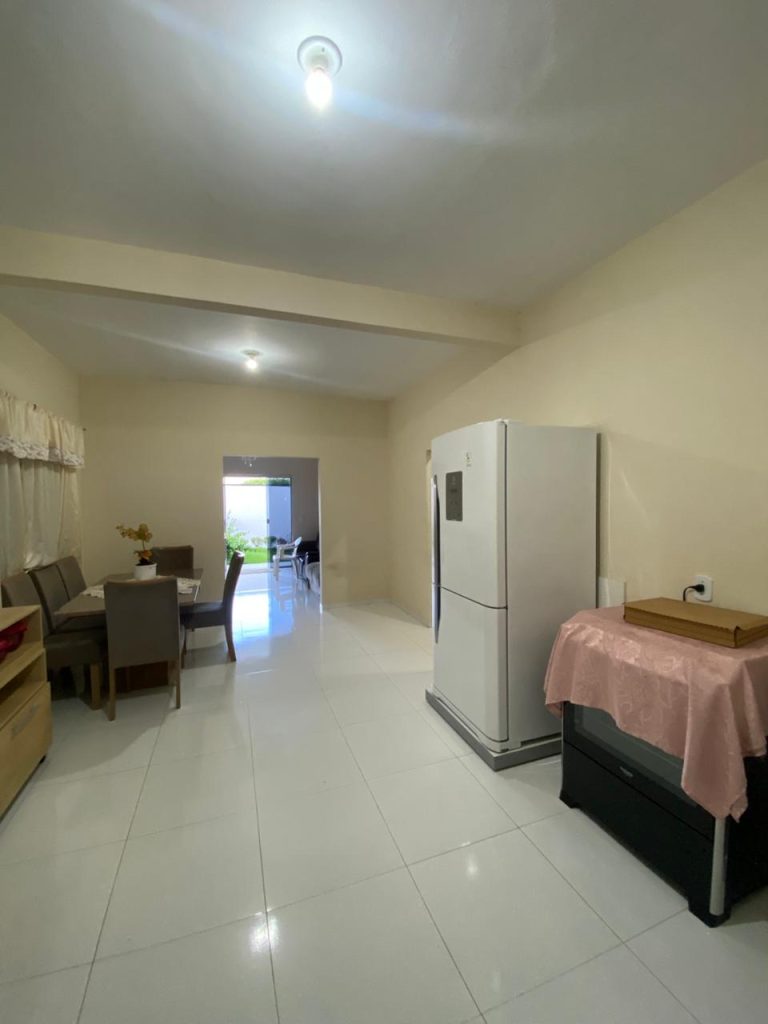 CASA A VENDA NA RUA MATO GROSSO, SETOR 02 – JARU/RO