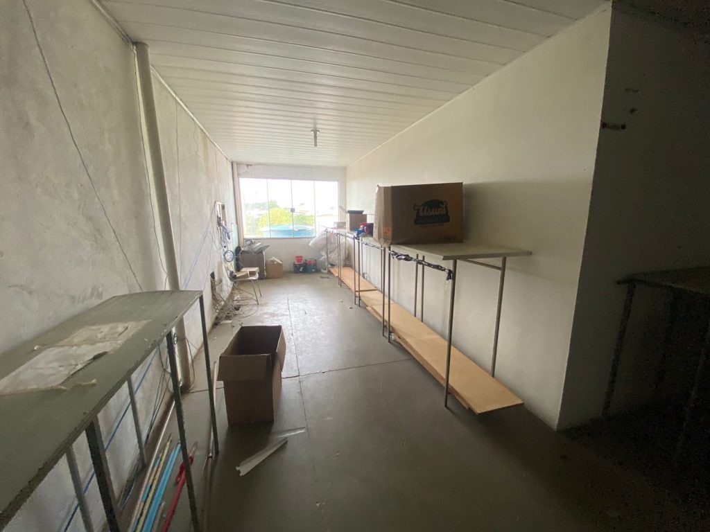 ALUGA-SE PONTO COMERCIAL NA AV. PADRE ADOLPHO ROHL! EM JARU/RO