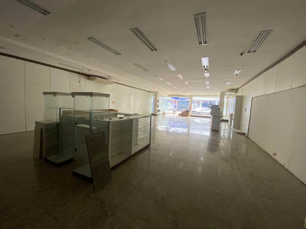 ALUGA-SE PONTO COMERCIAL NA AV. PADRE ADOLPHO ROHL! EM JARU/RO
