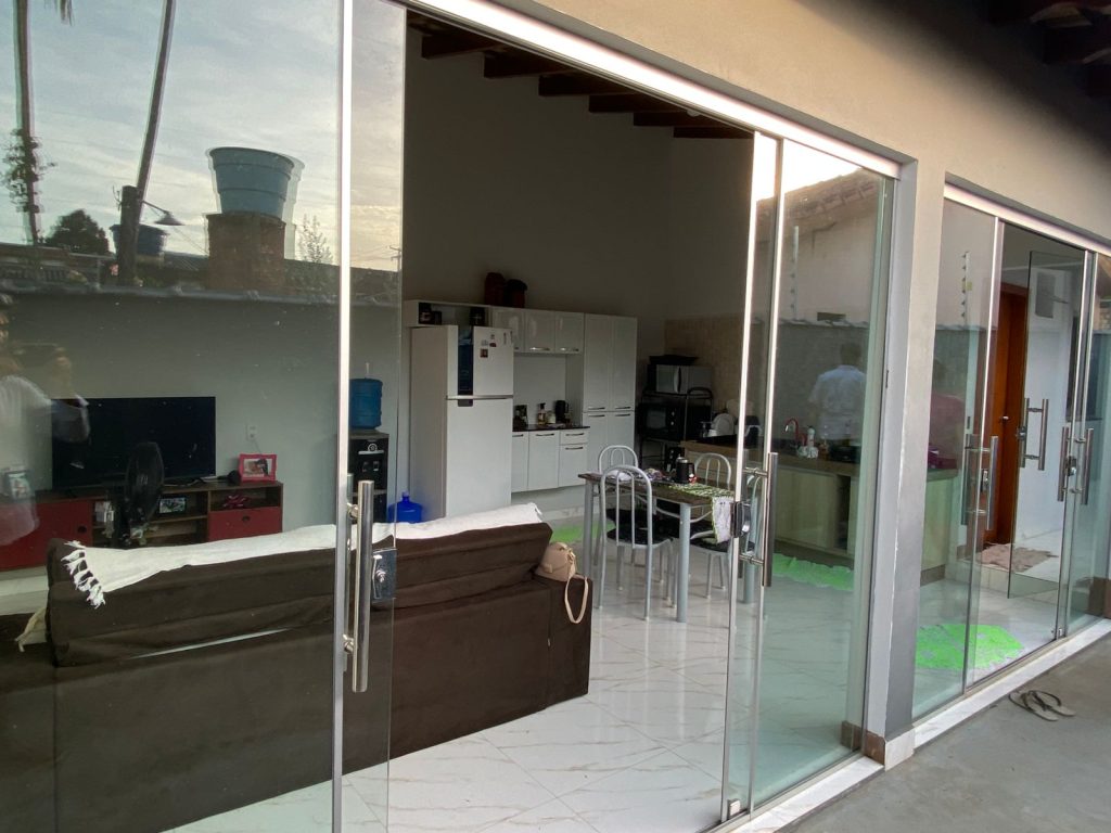 VENDE-SE ESTA CASA!! NA RUA PRINCESA ISABEL, SETOR 02 – JARU/RO