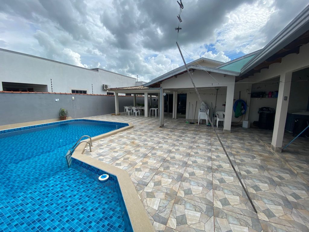 VENDE-SE ESTA CASA!! NA RUA RIO GRANDE DO NORTE, SETOR 01/A – JARU/RO