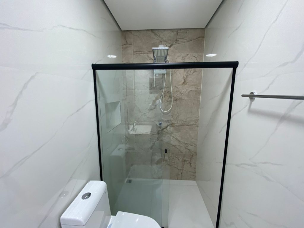 ALUGA-SE CASA NA RUA RAIMUNDO CANTANHEDE, SETOR 02 – JARU/RO