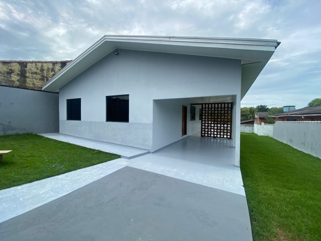 ALUGA-SE CASA NA RUA RAIMUNDO CANTANHEDE, SETOR 02 – JARU/RO